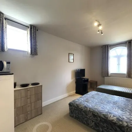 White House بيت ضيافة