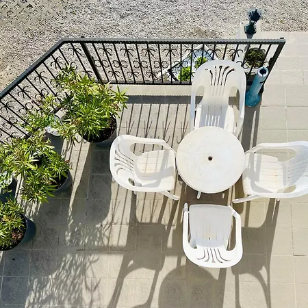 Guest house White House 3*