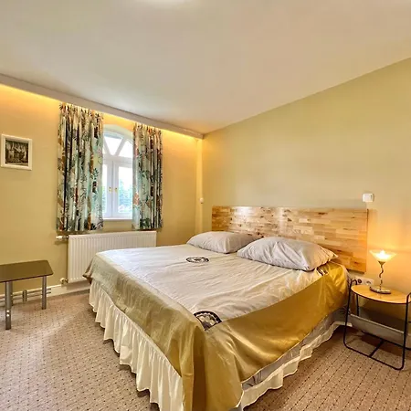 White House زلاكاروس