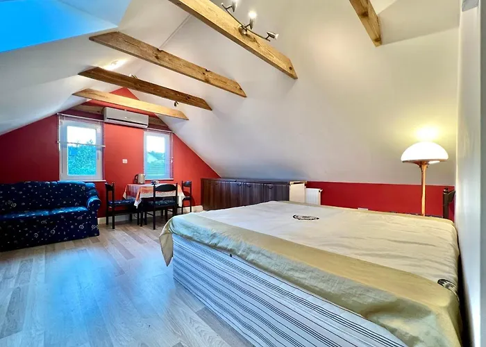 White House 3* Zalakaros