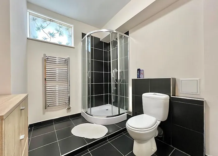 White House 3* Zalakaros